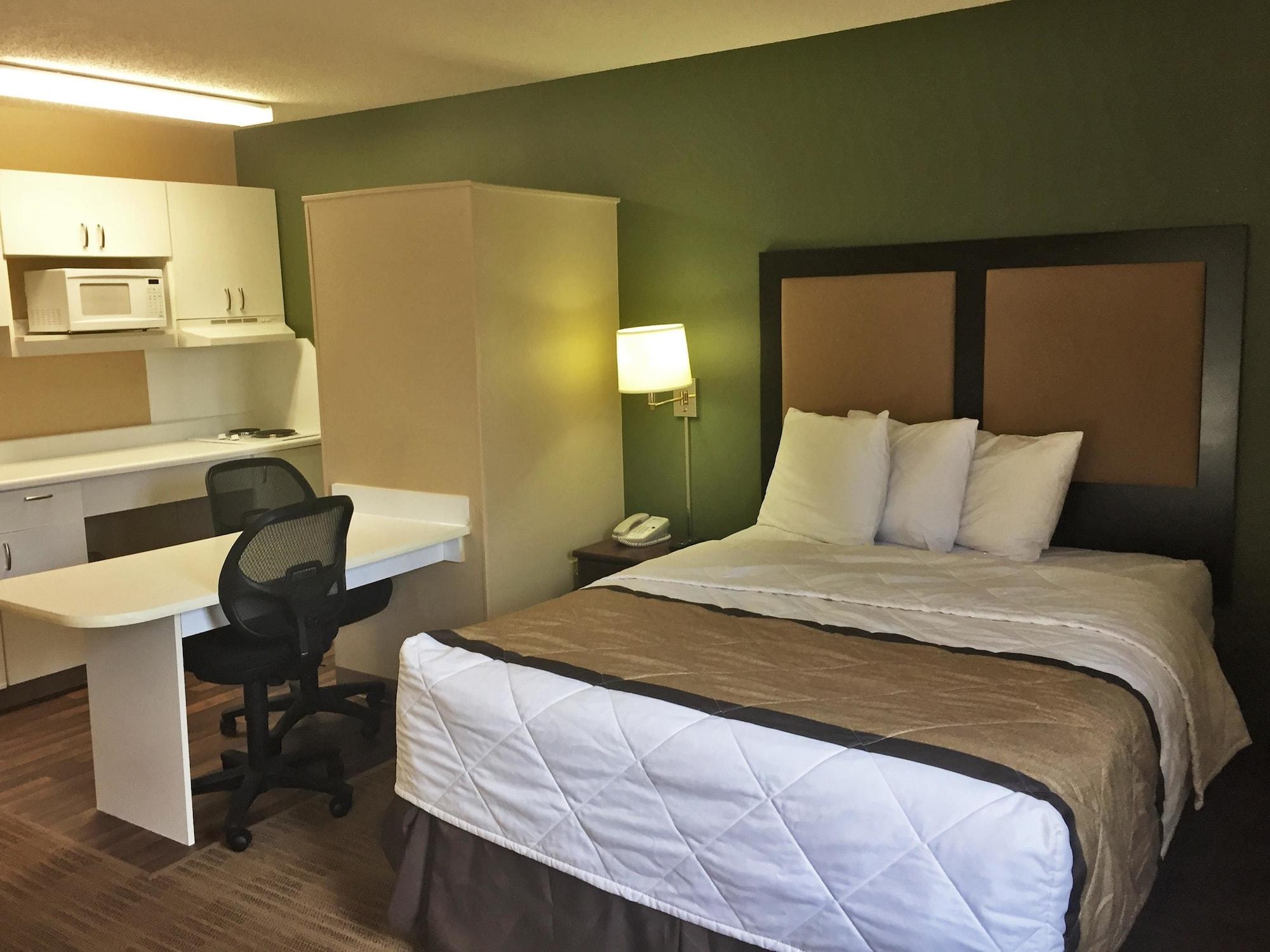 Extended Stay America Select Suites - Chicago - Naperville - West Exterior photo