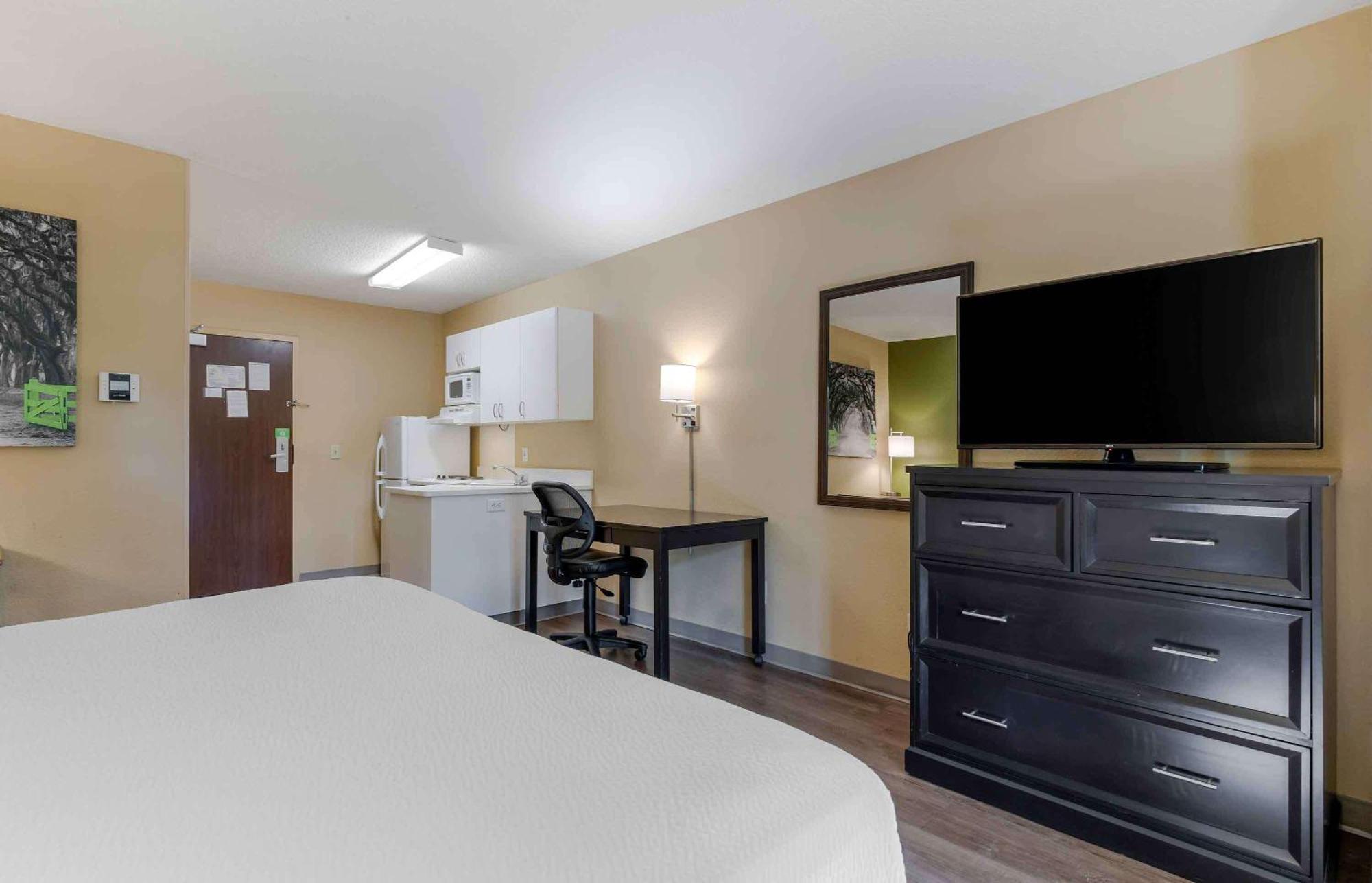 Extended Stay America Select Suites - Chicago - Naperville - West Exterior photo