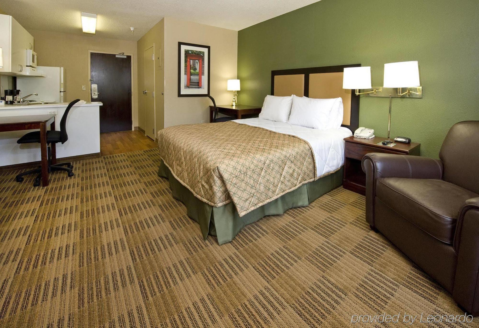 Extended Stay America Select Suites - Chicago - Naperville - West Exterior photo